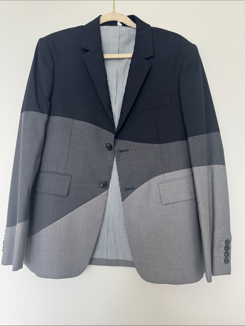 Men's Two-Tone Black and Gray Modern  wool Blazer